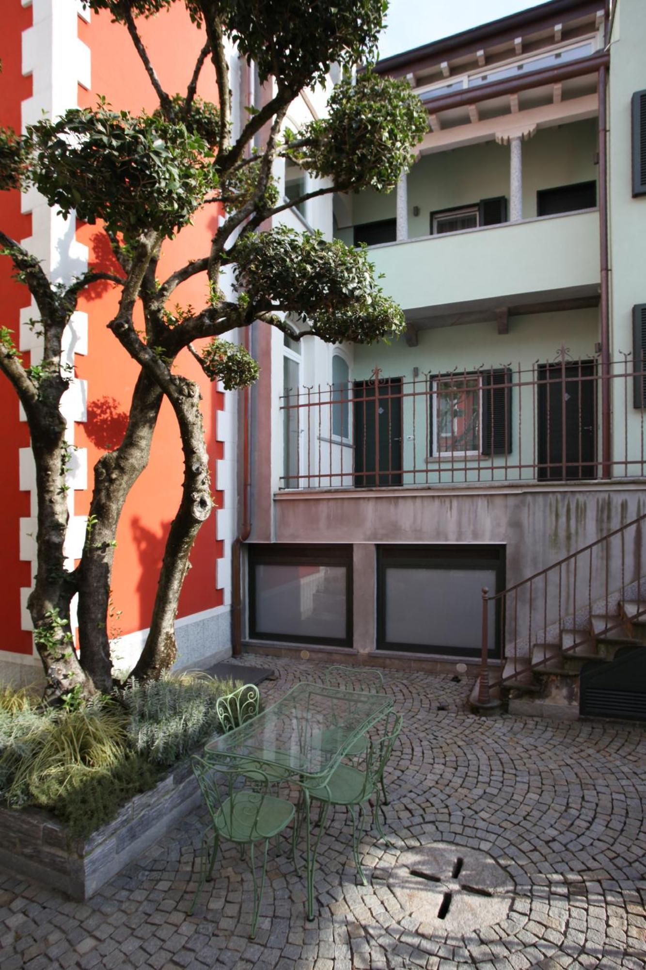 Hotel Ponti Angera Exterior foto